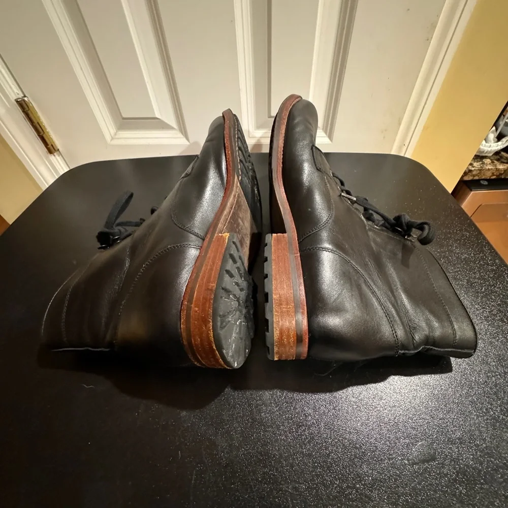 Warfield & Grand size 10 black leather ankle boot